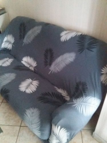 Customer photo review of Exotic Grey - Housses Extensibles de Fauteuil et Canapé - La Maison des Housses