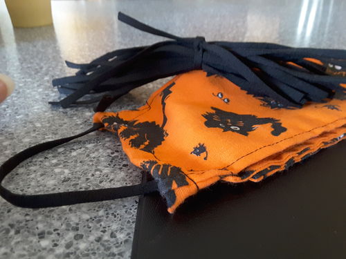 Customer photo review of Black Elastic - 20 Pieces (10 Masks)