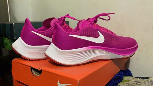 Customer photo review of Nike Women's Air Zoom Pegasus 37