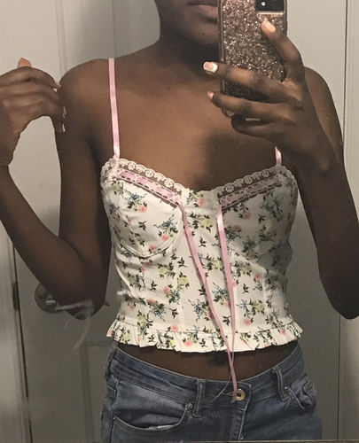 Customer photo review of Milla Vintage Floral Bustier Crop Top