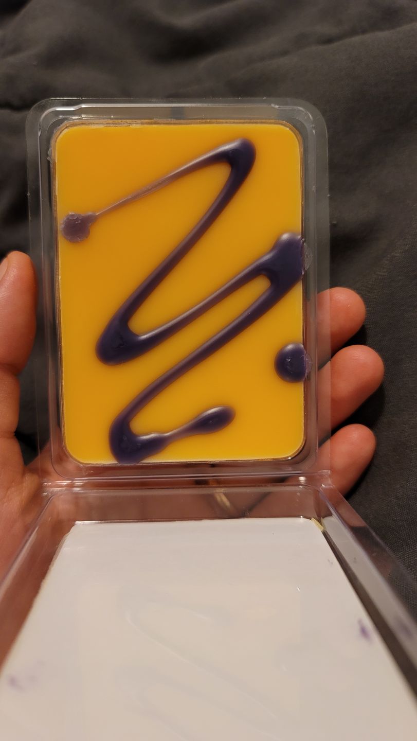 Customer photo review of Pumpkin Guts Wax Melt