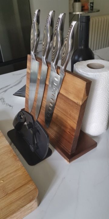 Customer photo review of Acacia Hardwood Magnetic Knife Block