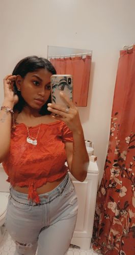 Customer photo review of Black Star Black and Gold Tie On Waist Beads