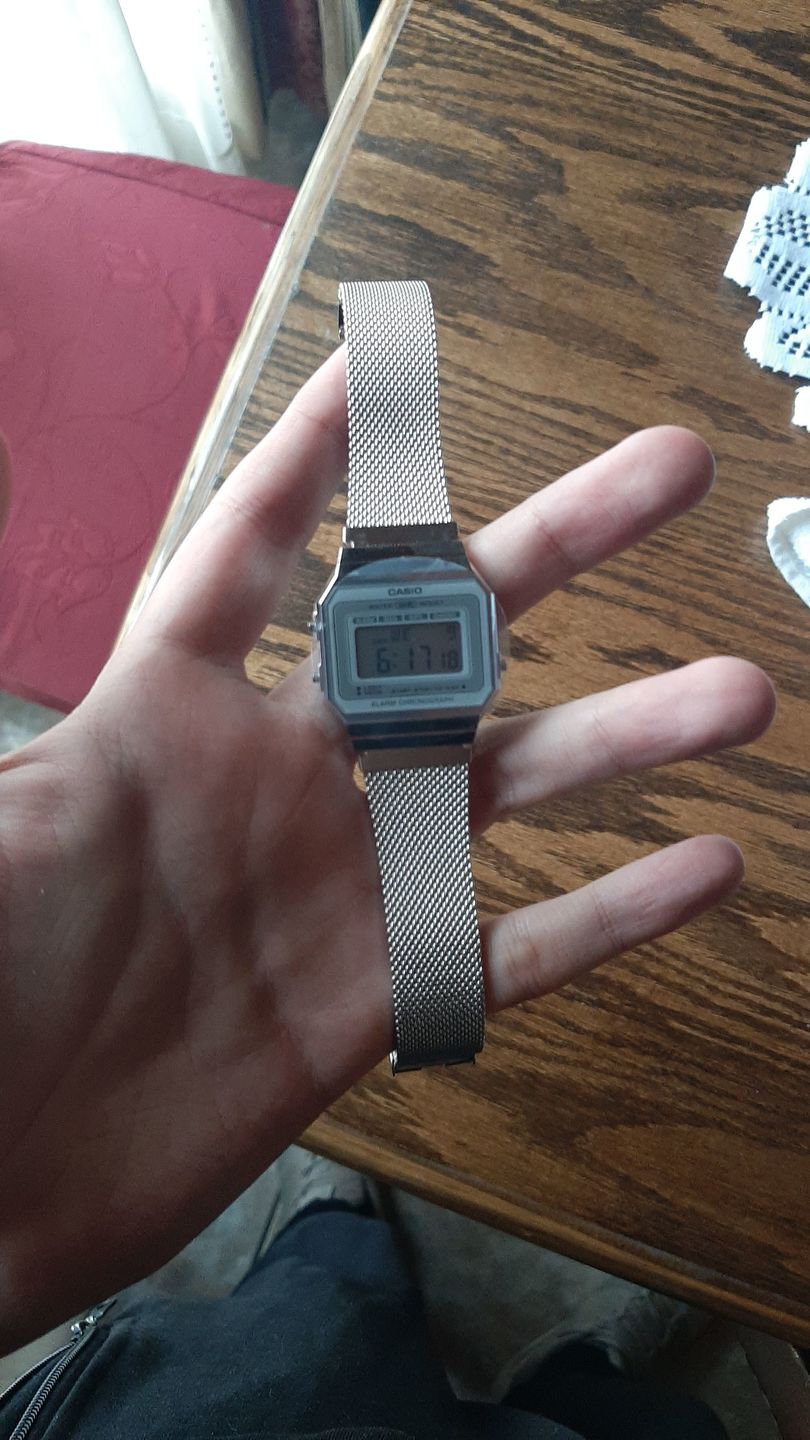 Customer photo review of Reloj Casio Vintage A700WM-7ADF Plateado Milanese Slim