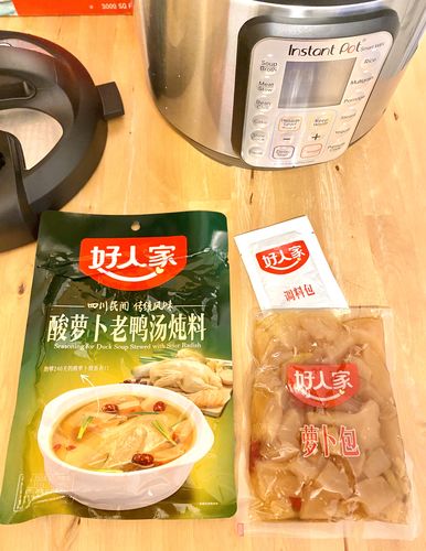 Customer photo review of HaoRenJia Seasoning for Duck Soup Stewed with Sour Radish 好人家酸萝卜老鸭汤炖料350g (1包/Pack)