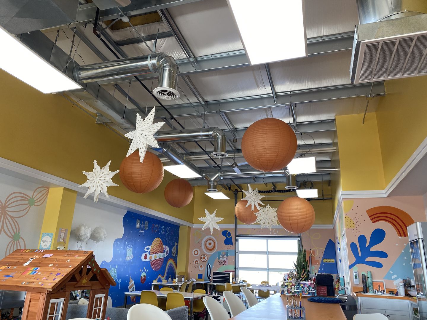 Customer photo review of 36" Persimmon Orange Jumbo Round Paper Lantern, Even Ribbing, Chinese Hanging Wedding & Party Decoration