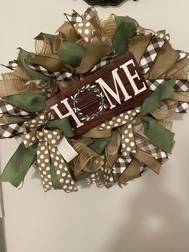 Customer photo review of Home DecoMesh Wreath Kit