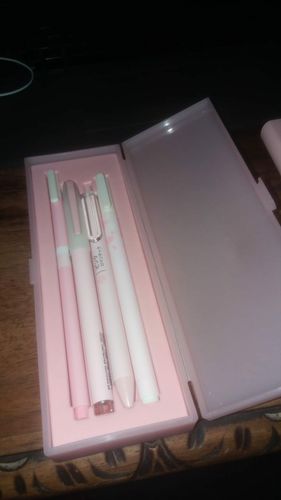 Customer photo review of Sakura Petals Set - 4 Pens + Case Included!