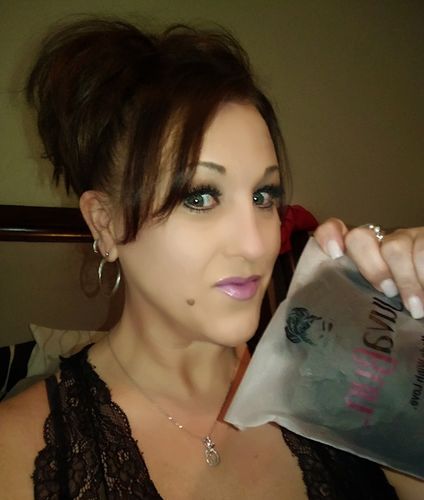Customer photo review of JuvaBun Straight Bun