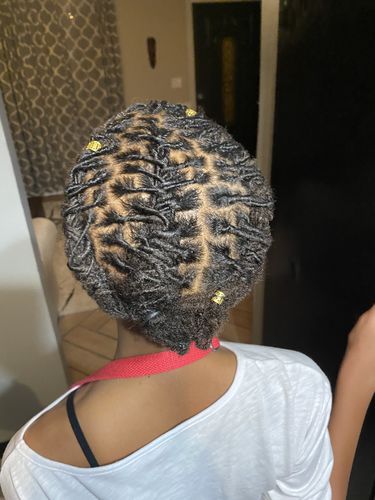 Customer photo review of Flower Bomb Hair Growth Oil