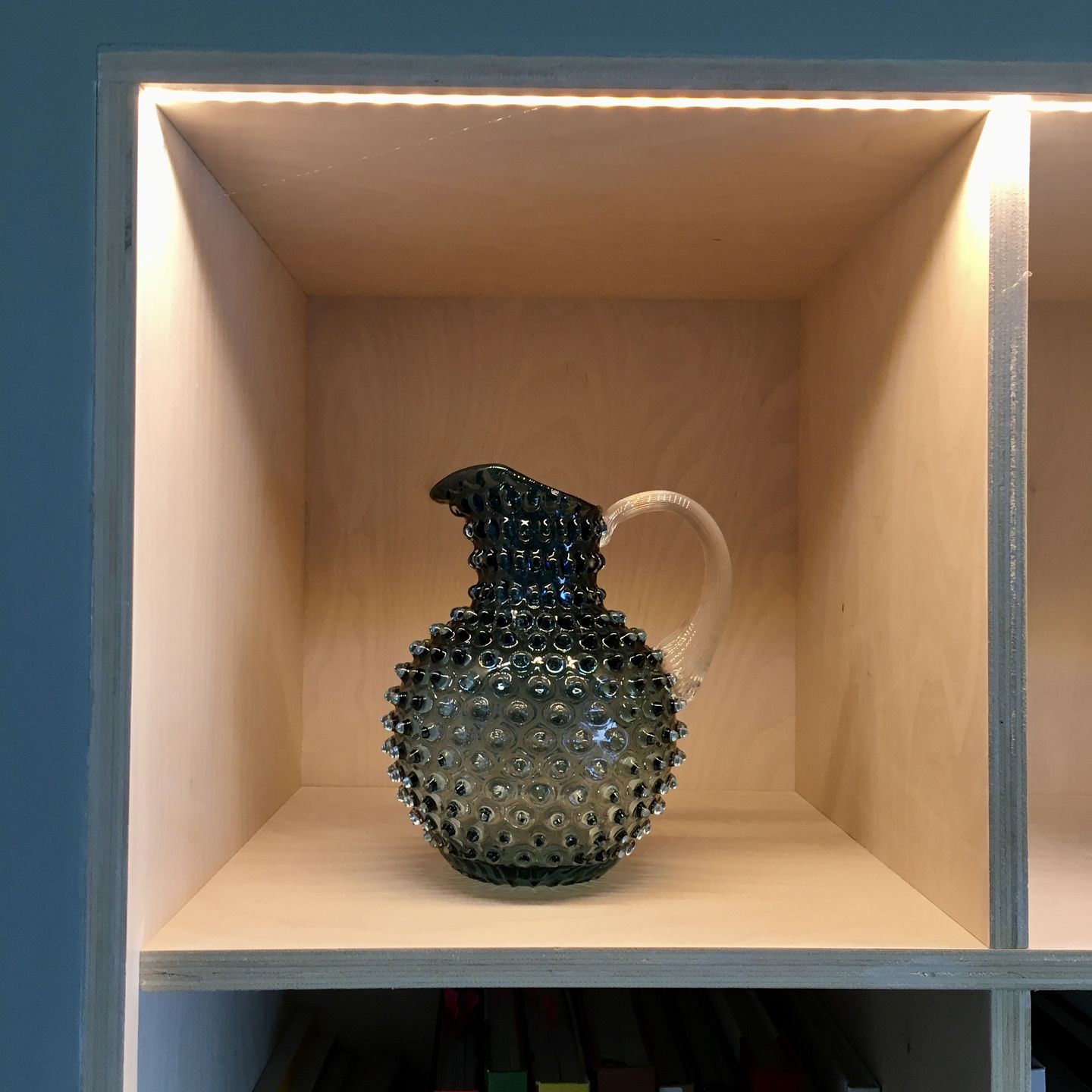 Customer photo review of Underlay Blue Smoke Hobnail Jug
