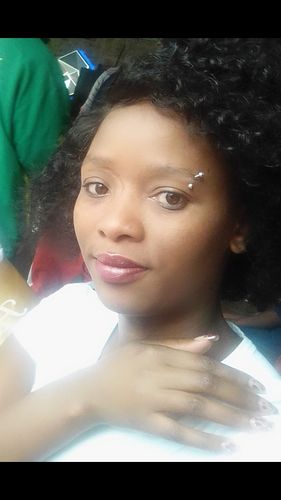 Customer photo review of Brazilian Lace Front Wig - Lauren Bob 8''