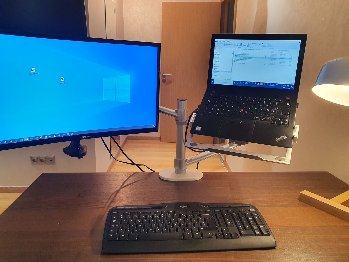 Customer photo review of Support de moniteur et ordinateur portable OPE-1