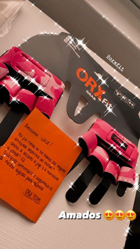 Customer photo review of Guantes Pesas GRAB Mujer