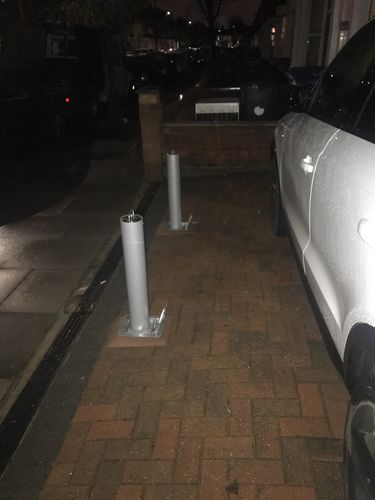 Customer photo review of LA-114 Lift Assist Telescopic Bollard