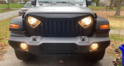 Customer photo review of Vader Grille w/ Mesh - Matte Black (18-21 Jeep Wrangler JL & Gladiator JT)