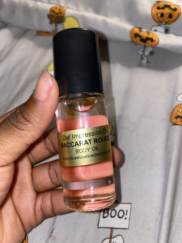 Customer photo review of Baccarat Rouge 540 Type Body Oil -Unisex