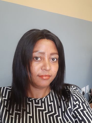 Customer photo review of Brazilian 4x4 Lace Wig - Straight 12" and Natural Wave 12" - R2750