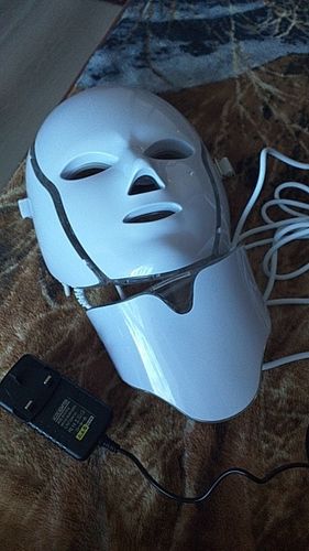 Customer photo review of Upgraded 7 Colors LED Photon Face And Neck Mask - LED Light Therapy