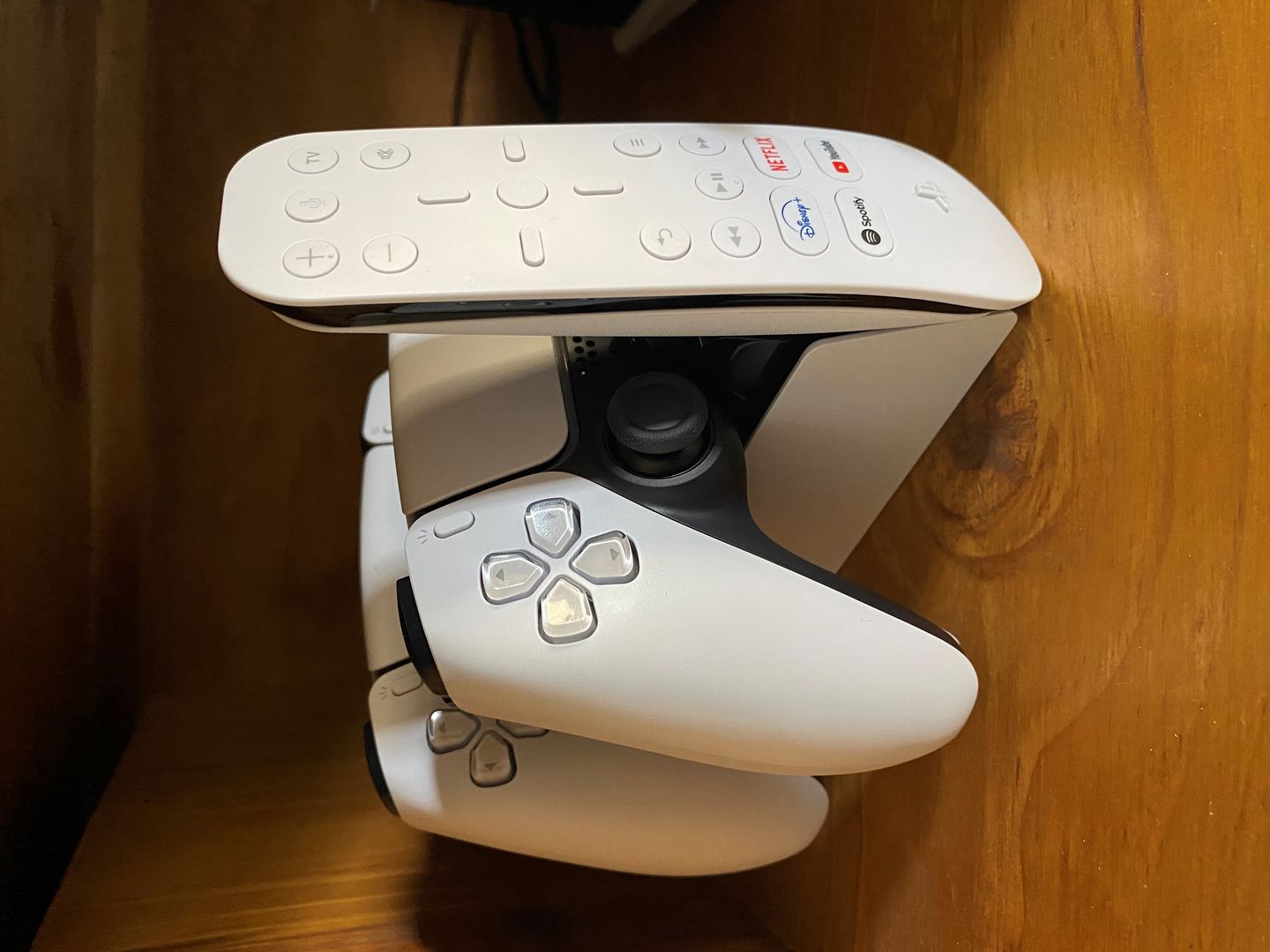 Customer photo review of PS5 Media Remote - Glacier White