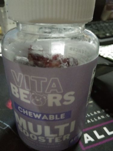 Customer photo review of Multi-Vitamin Gummies