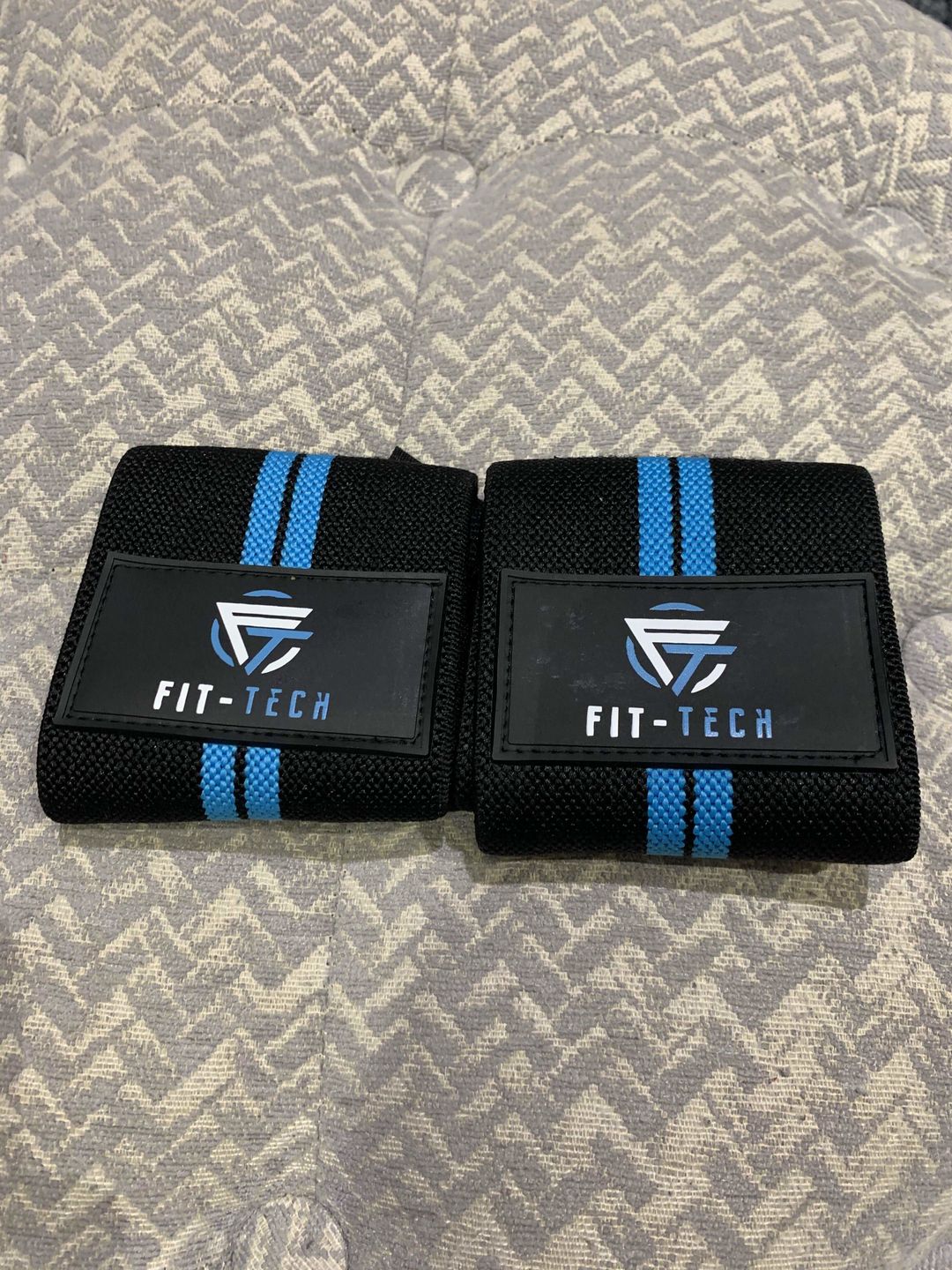 Customer photo review of Fit-Tech Ultimate Support Wrist Straps