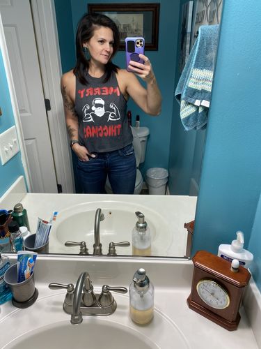 Customer photo review of Merry Thiccmas Crop