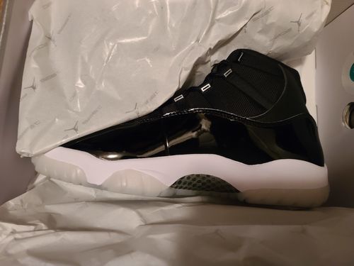 Customer photo review of Air Jordan 11 Retro 25th  Anniversary Early Pairs