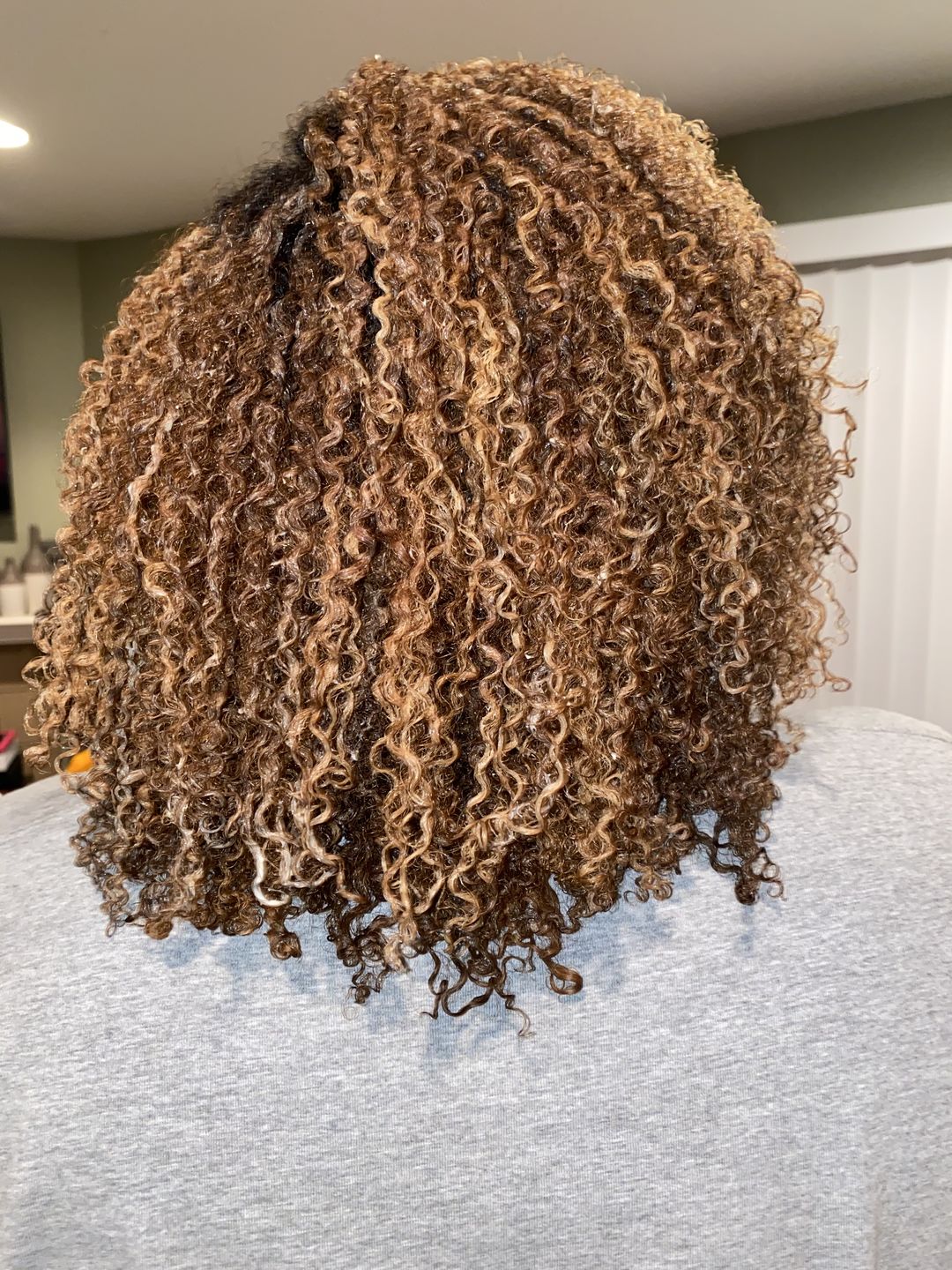 Customer photo review of Curly Hair Moisturizer for Strengthening Hair with Organic Avocado Oil and Organic Castor Oil with Vanilla Berry Fragrance