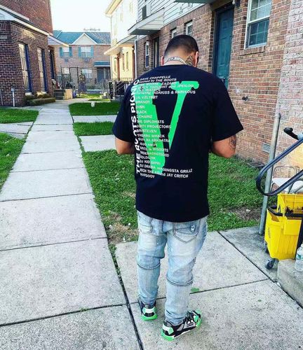 Customer photo review of VLONE T-SHIRT