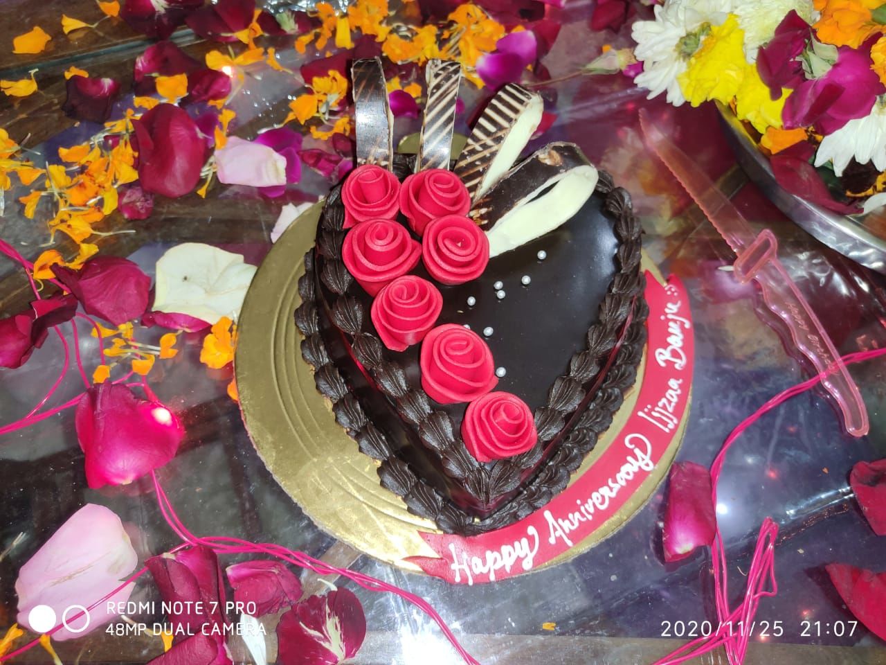 Customer photo review of Roses on Chocolate Heart