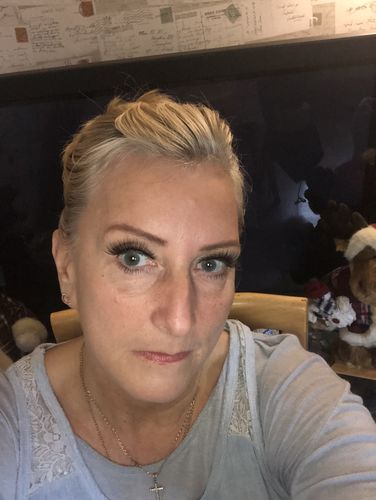 Customer photo review of Magnetic Eyeliner & Lash Kit by LashAura™ - (60% OFF)