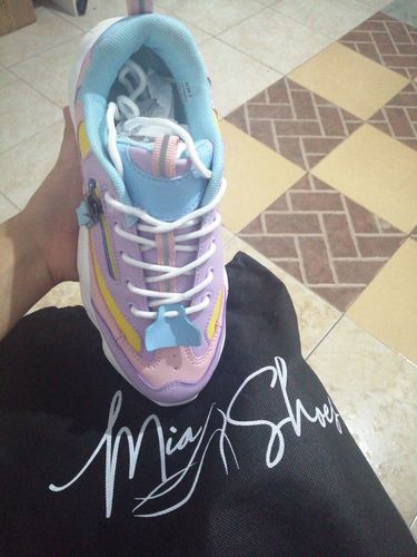 Customer photo review of Tenis Camila Pastel