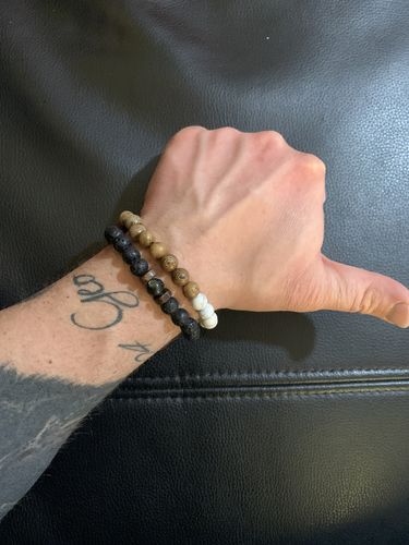 Customer photo review of Vulkanstein Armband