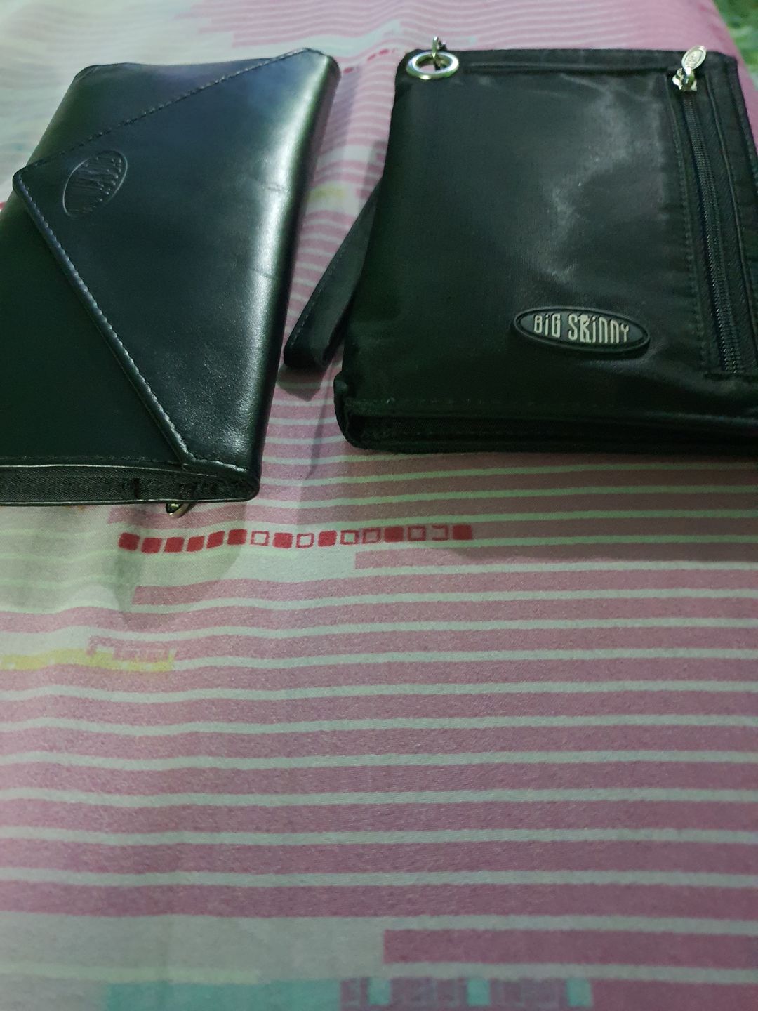 Customer photo review of Leather Slimvelope Black