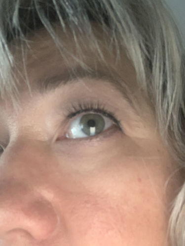 Customer photo review of Rose Quartz Magnetic Eyelashes and Eyeliner Kit