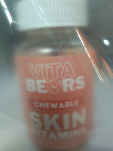 Customer photo review of Skin Vitamin Gummies