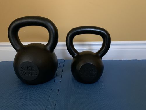 Customer photo review of 12kg / 26lbs E-coated Cast Iron Kettlebell