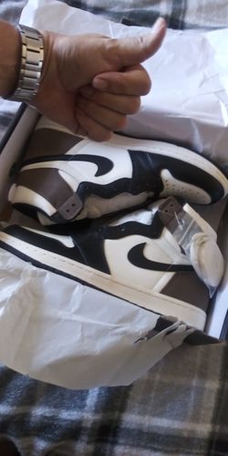 Customer photo review of Jordan 1 Retro High Dark Mocha