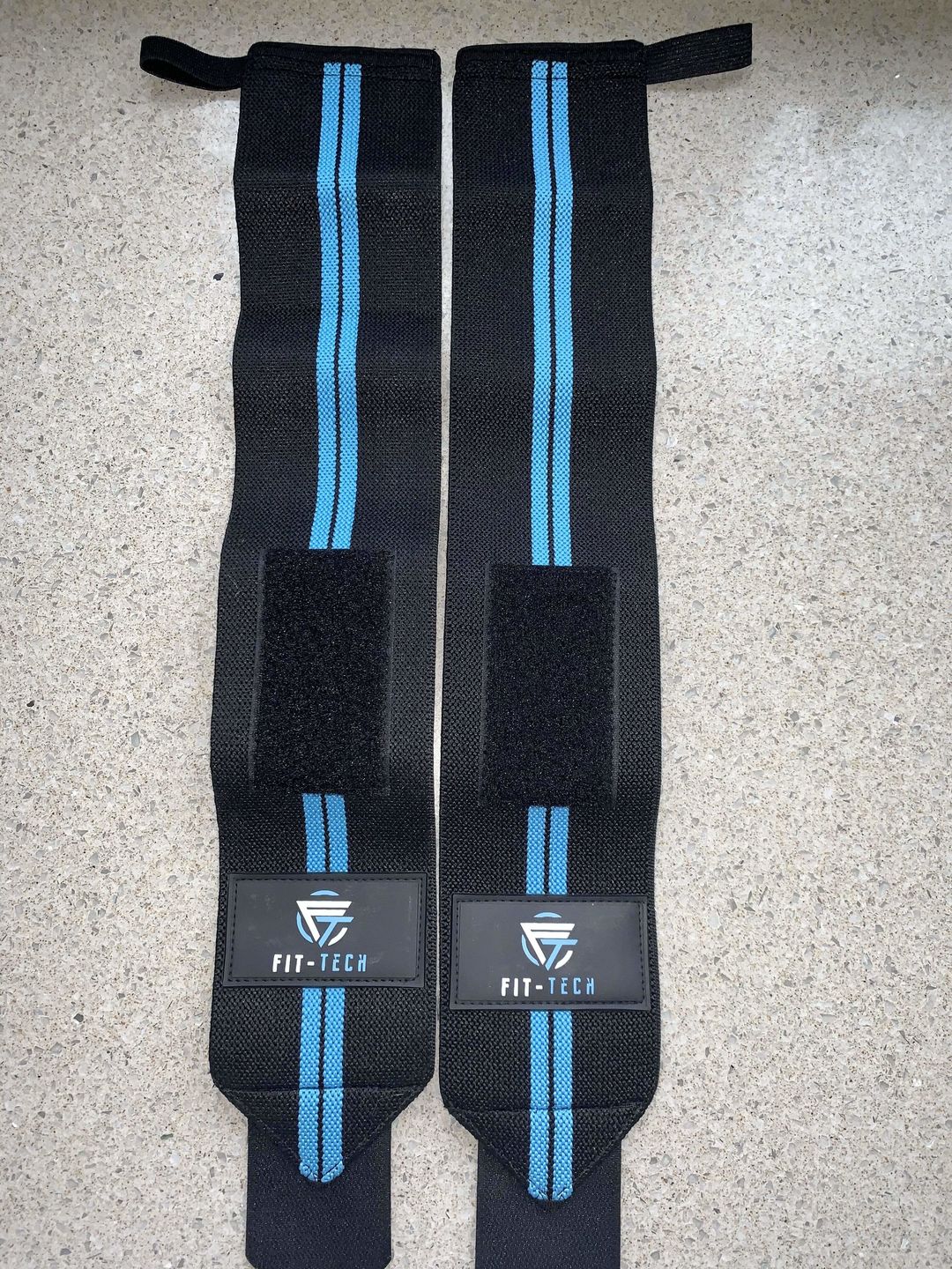 Customer photo review of Fit-Tech Ultimate Support Wrist Straps