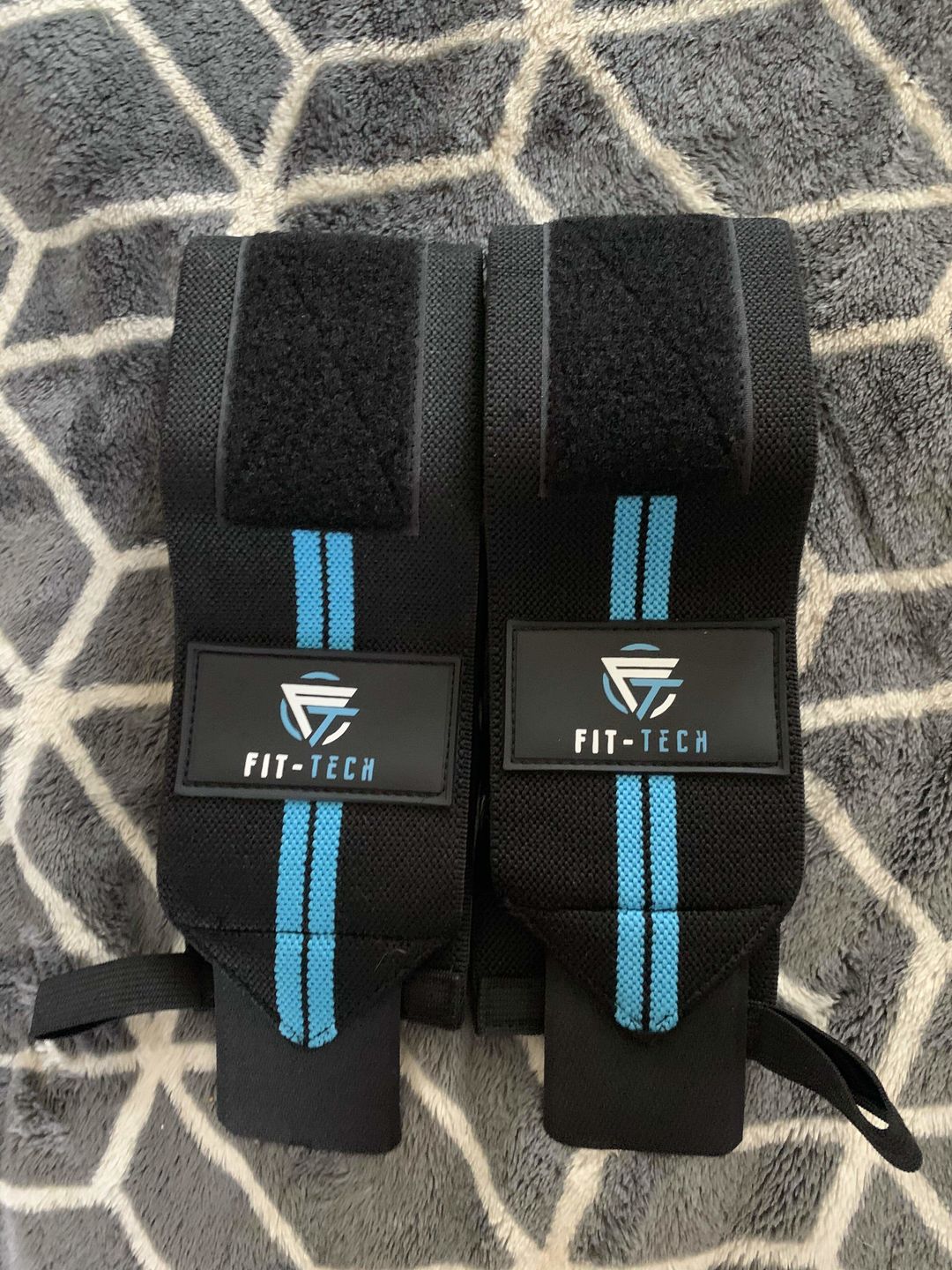 Customer photo review of Fit-Tech Ultimate Support Wrist Straps