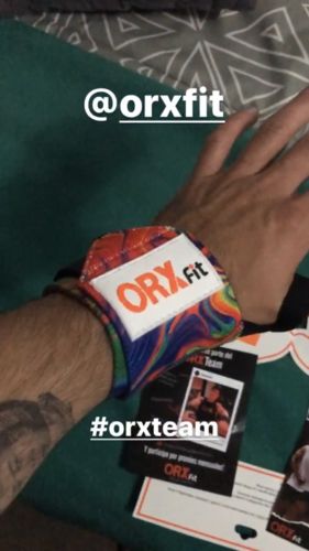 Customer photo review of Muñequera Crossfit Psicodelic