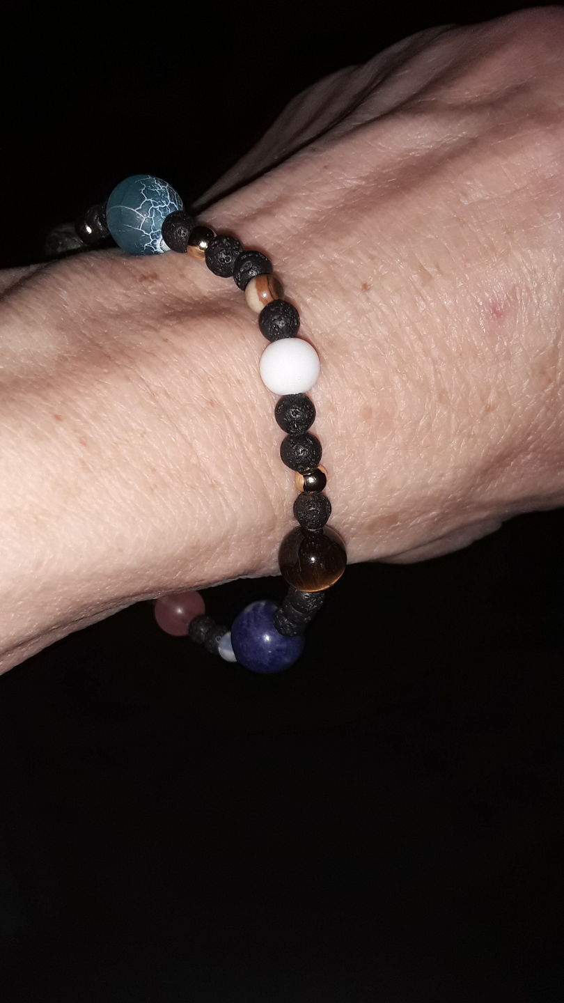 Customer photo review of 9 Planets Energy Bracelet