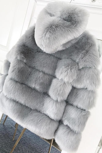 Customer photo review of Fashion Solid Color Thickened Imitation Rabbit Fur Coat