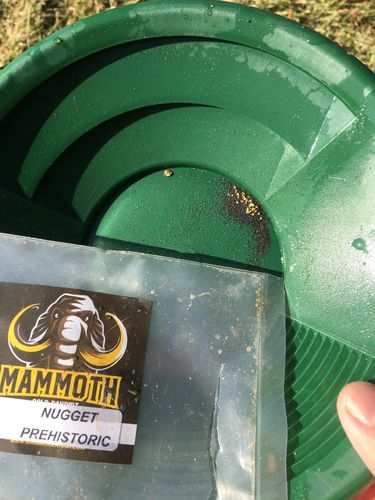 Customer photo review of Mammoth 'PREHISTORIC NUGGET' Paydirt - Gold Prospecting Panning Concentrate Pay Dirt Bag