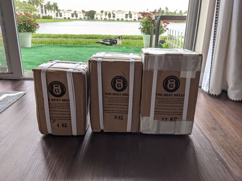 Customer photo review of 4kg / 9lbs E-coated Cast Iron Kettlebell