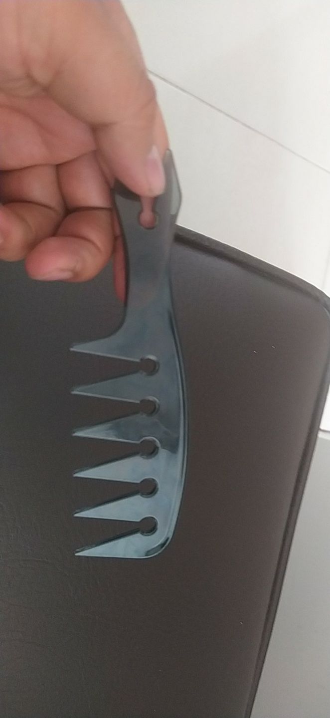Customer photo review of Styling Comb