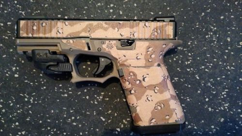 Customer photo review of Glock 19 Gen3 Decal Grip - Desert Camo