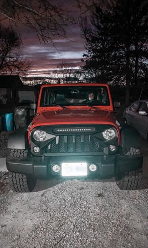 Customer photo review of Gladiator Grille w/ LED Off-Road Lights ( 07 - 18 Jeep Wrangler JK )
