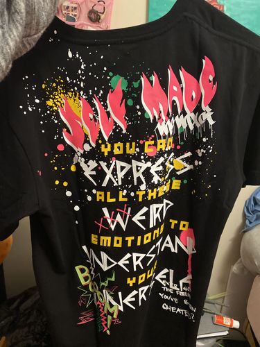 Customer photo review of FASHION DREAM HARD GRAFFITI TEE